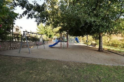 Imagen 14 de 30 de Inmobiliaria / Colegio Mayflower / Terreno Para Proyecto