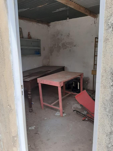 Venta Casa 2 Dormitorios C/ Salon De Ventas Excelente Sobre Avenida - Granadero Baigorria