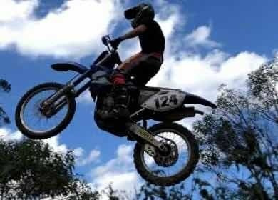Imagem 2 de 8 de Yamaha Yz