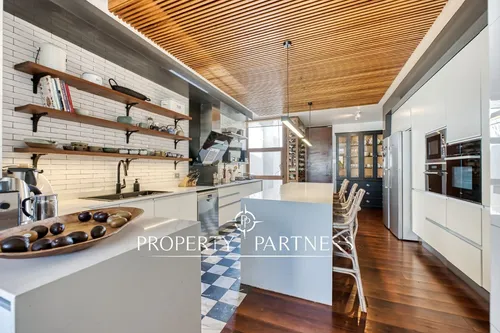 Exclusivo Y Único Penthouse De 3 Pisos Con Espect...