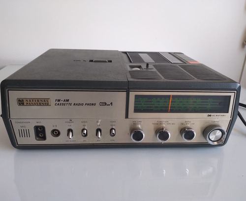 Tornamesa Cassette Radio