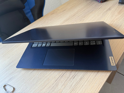 Lenovo Ryzen 5 4500u 8gb 256gb Ssd 14are05 Windows 10 Azul (Usado)