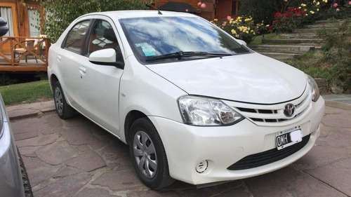 Toyota Etios 4 Puertas Xs