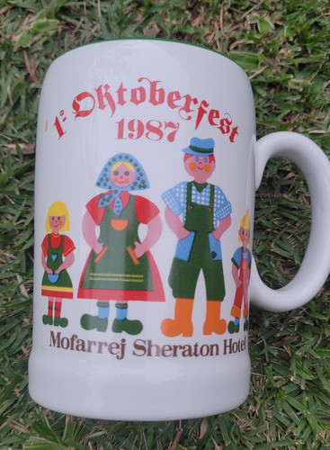 Caneca Antiga Schmidt 1987 1° Oktoberfest Branca Pessoas (Usado)