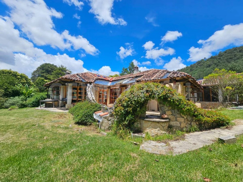 Casa En Venta, Corral De Piedra, San Cristobal De Las Casas