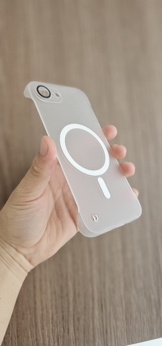 Funda Magsafe Ultrafina Matte Para Samsung 16e/se4 Blanco Lisa