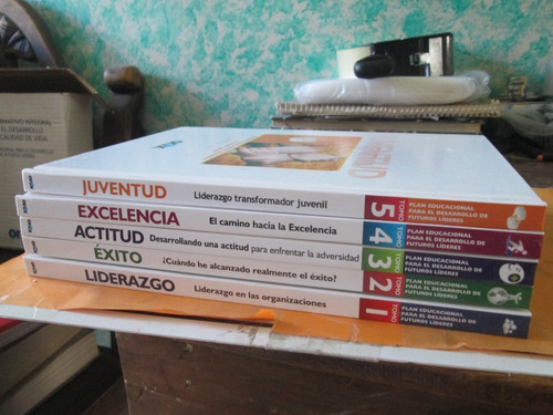 Liderazgo Éxito Actitud Excelencia Juventud, 5 Libros, Onix (Usado)