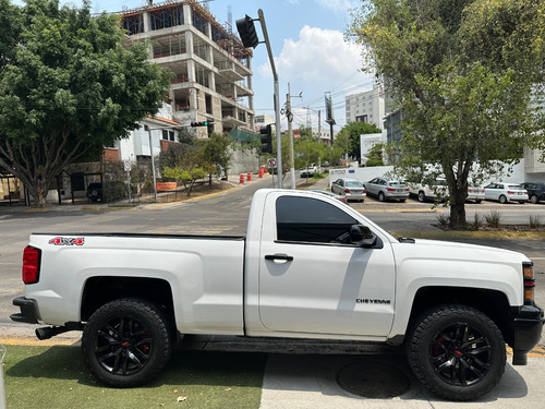 Chevrolet Cheyenne LT 4X2 CAB REGULAR