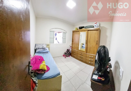 Imagem 7 de 10 de Casas Em São José Dos Campos - 1999