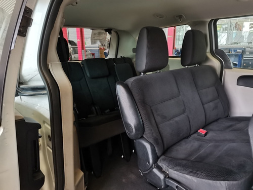 Imagen 12 de 13 de Dodge Grand Caravan 2019 3.7 Se At