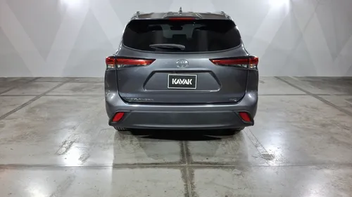 Toyota Highlander 3.5 XLE AUTO