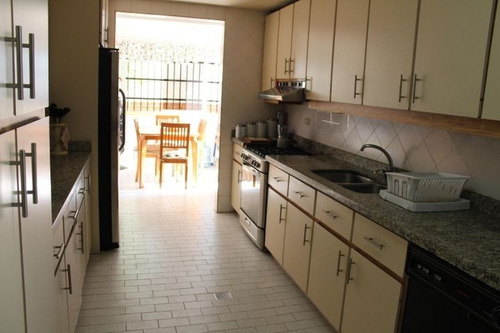 Imagen 4 de 10 de Casa En Venta Urb. Prados Del Este # 22-15126