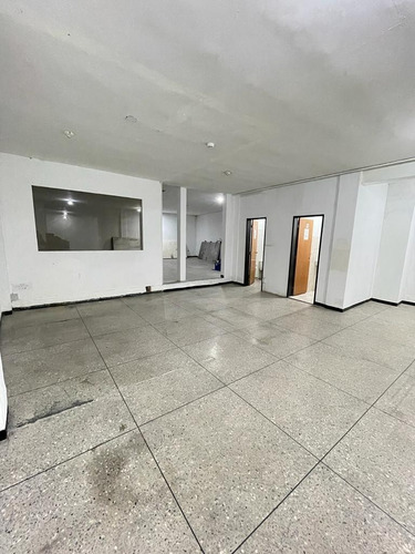 Imagen 9 de 10 de Edificios En Venta En Barquisimeto Zona Centro De Uso Industrial Y Comercial - Edificio Para Distribuidoras - Galpones -