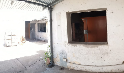 Galpón Deposito Y Oficina En Caba! Oportunidad A Precio Único! ¡dueño Directo! Sin Comisión Inmobiliaria! ¡entrega Inmediata! Calle Crespo