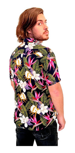 Imagen 2 de 7 de Camisa Hawaiana Azul Y Fucsia