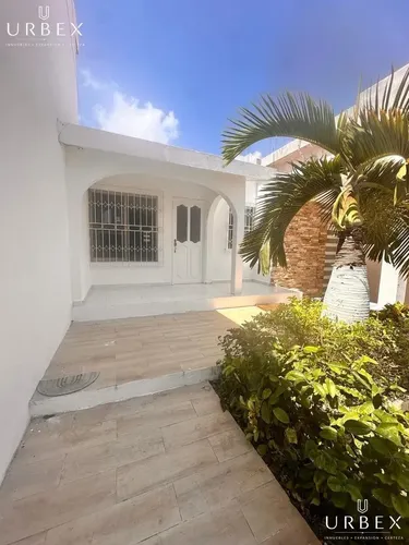 Bonita Casa En Venta En Fracc. Pedregal, Campeche