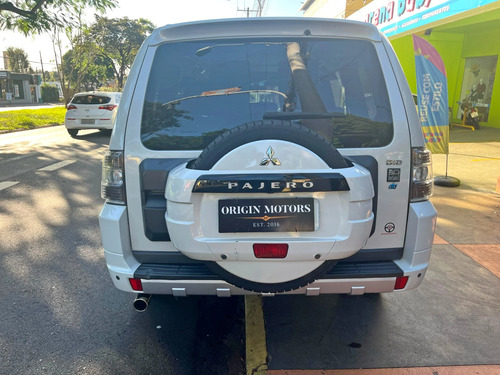 Mitsubishi Pajero Full 3.2 HPE 4X4 16V TURBO INTERCOOLER DIESEL 4P AUTOMÁTICO