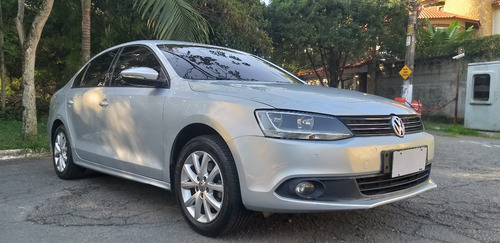 Imagem 2 de 14 de Volkswagen Jetta Comfortline 2.0 Tiptronic 2014