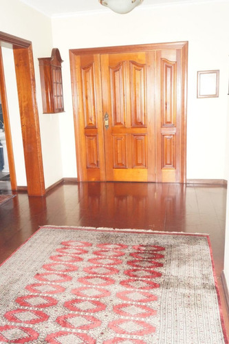 Casa À Venda Na Rua Aurélio Arrobas Martins, Interlagos, São Paulo - Sp - Liv-5904