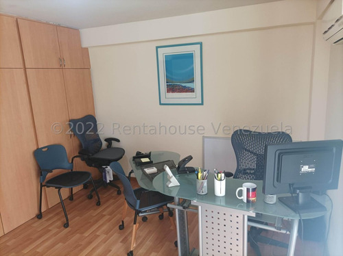 Imagen 12 de 13 de Espacioso Apartamento En Venta Colinas De Los Ruices 23-9067