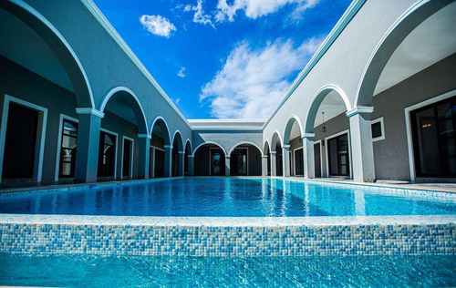 Hermosa Residencia En Sitpach, Yucatan