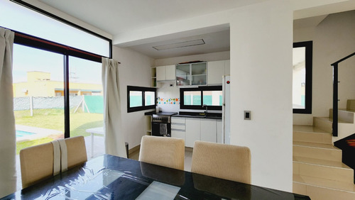 Imagen 8 de 30 de Casa 4 Ambientes Venta Barrio Cerrado Laguna Azul