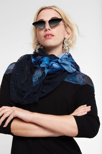 Pashmina Desigual, Pareo, Azules, Bufanda Color Azul Diseño De La Tela Poliéster