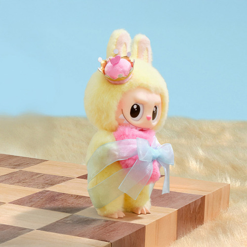 Labubu Let's Checkmate The Monsters Reina Pop Mart