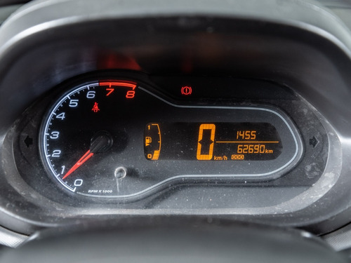Imagen 14 de 15 de Chevrolet Onix 2019 1.4 Joy Ls Fer