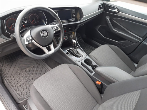 Imagen 7 de 14 de 2019 Volkswagen Jetta Trendline 1.4 Lts Como Nuevo