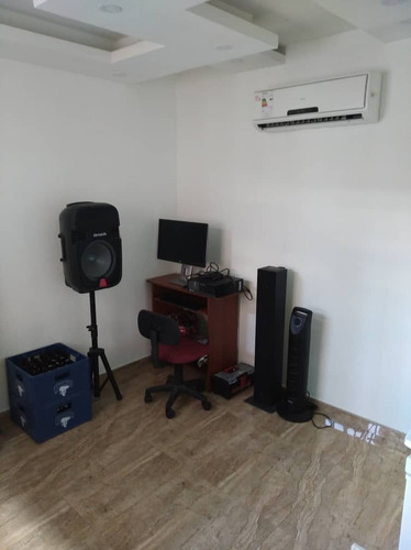 Imagen 10 de 12 de Apartamento En Venta Alto Grande