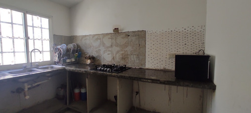 Imagen 9 de 14 de Acogedora Casa Para Remodelar A Su Gusto; Canaima Dos, Guatire, Miranda.