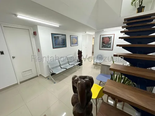 Local En Alquiler - Mls #25-18603