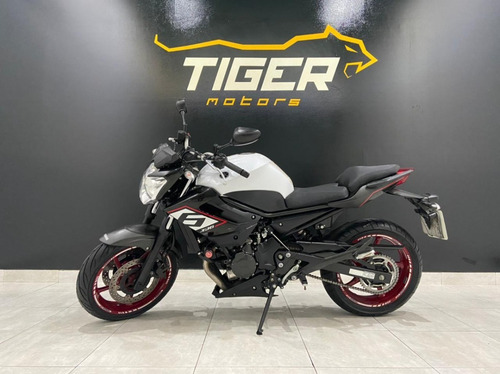Imagem 1 de 11 de Yamaha Xj6 N 2015 - 22.600km
