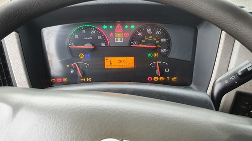 Volvo Vm 270 6x2 2015