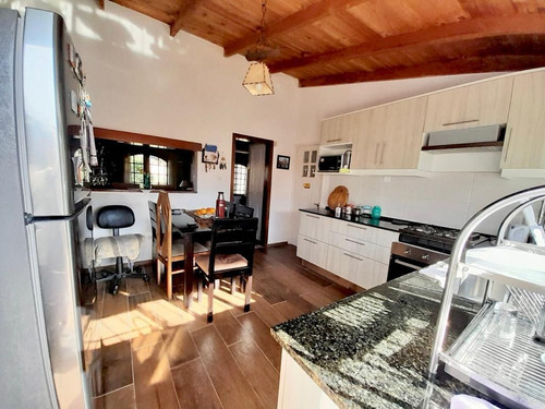 Imagen 9 de 20 de 1125 Venta Casa Con Patio,cochera,barbacoa Lagomar