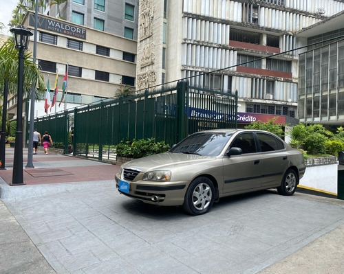 Hyundai  Elentra 2.0 2.0