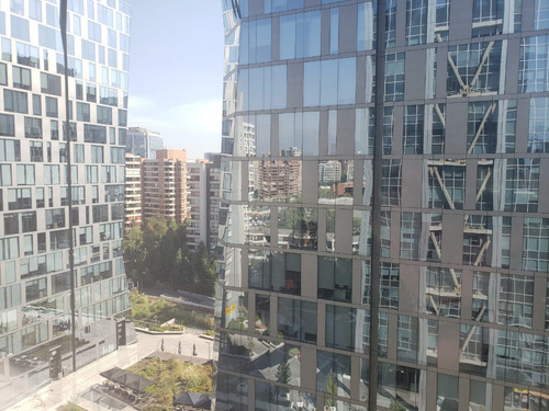 Imagen 6 de 12 de Oficina Moderna En Exclusivo Sector De Las Condes.
