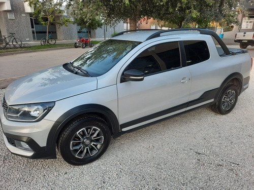 Imagen 2 de 10 de Volkswagen Saveiro 2017 1.6 Cross Gp Cd 110cv Pack High