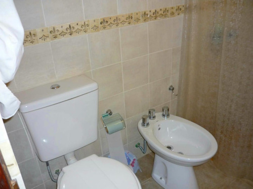 Imagen 11 de 14 de Casa Con Ambientes Amplios, C/pileta