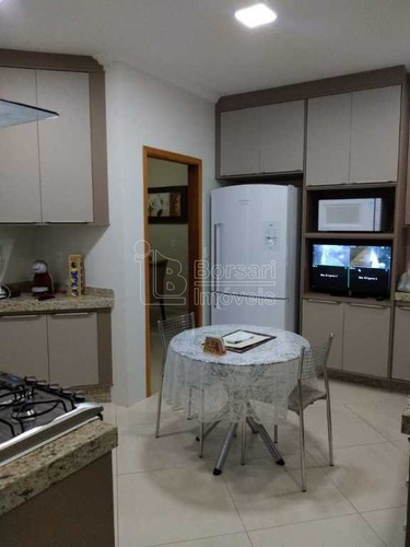 Imagem 2 de 6 de Venda De Casas / Padrão Na Cidade De Araraquara 9750