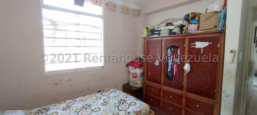 Imagen 15 de 30 de Apartamento En P/b De 3h, 2b, S/c En Venta En Cabudare, Resd. La Llovizna, Cod. 22-10621. Arnaldo López, Tlf. 04245257450, Lara, Venezuela