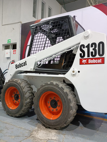 Minicargador Bobcat De 1.3 Toneladas, Seminuevo E Importado