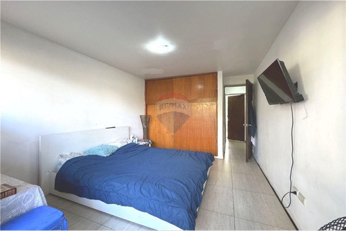 Primer Piso, 3 Dorm + Estac, Buena Ubicación