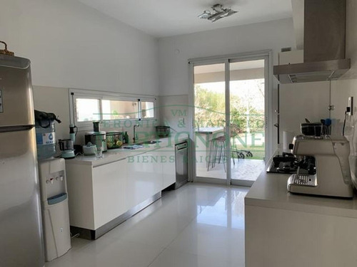 Imagen 10 de 28 de Casa Venta Club De Campo San Francisco Manzanares Pilar