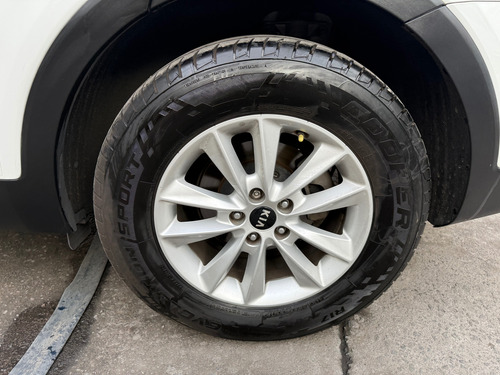Kia Sorento 2.4 Lx At