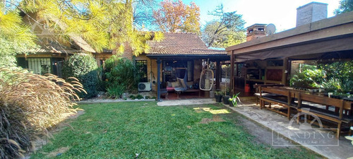 Casa En Ingeniero Maschwitz Deasrrollada En Planta Y Media Con Muy Amplio Parque Y Piscina