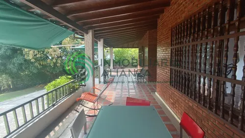 Casa En Venta En Lagos Del Cacique. Cod V61450