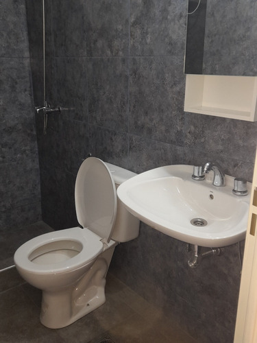 Alquilamos Espectacular Departamento Tipo Duplex Con Cocheras Opc.