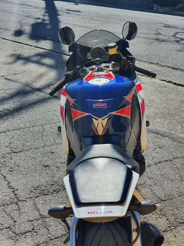 Imagem 7 de 8 de Honda Cbr1000rr